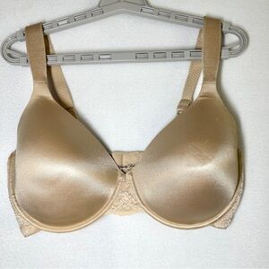Vanity Fair Beautiful Benefits Elegance Bra 40DD Nude Underwire 75371